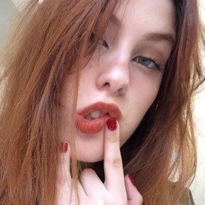 Elle Salls, 24 (Instagram Star)