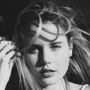 Elle Tayla, 29 (YouTube明星)