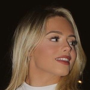 Elle Williamson, 23 (TikTok明星)