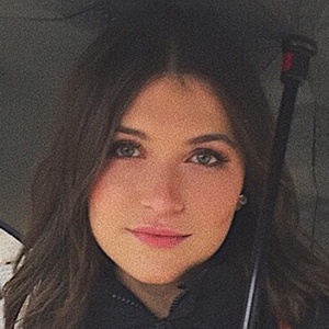 Elle Winter, 26 (Popsänger)