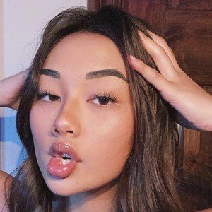 Elleriemarie, 23 (TikTok明星)
