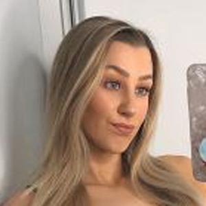 Ellesse Hewitt image 7