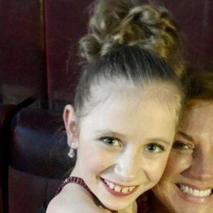 Elliana Walmsley, 18 (Dancer)