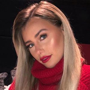 Ellie Brown, 27 (现实之星)