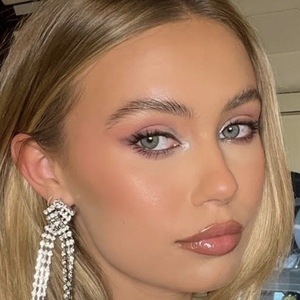 Ellie Jamrozy, 28 (模特)