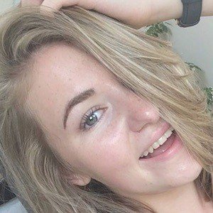 Ellie Jansen image 3