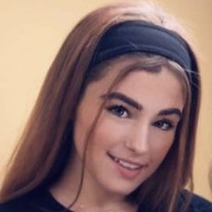 Ellie Price, 23 (TikTok Star)