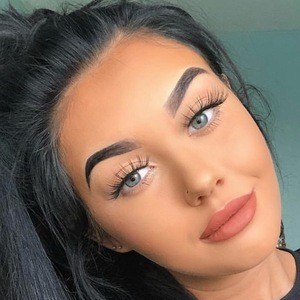 Ellie Scales, 26 (Instagram Star)