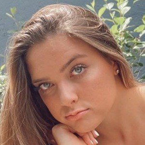 Ellie Wagner image 3