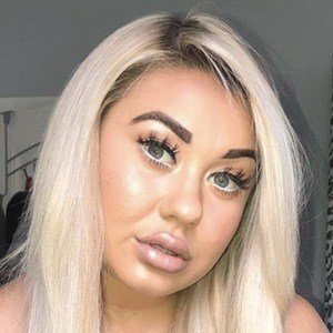 Ellie Young, 32 (现实之星)