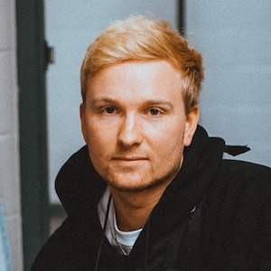 Elliott Ingham, 30 (Photographer)