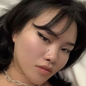 Elly Xia, 4 (TikTok Star)