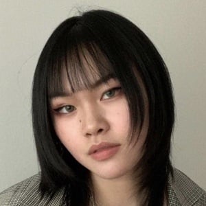 Elly Xia, 4 (TikTok Star)