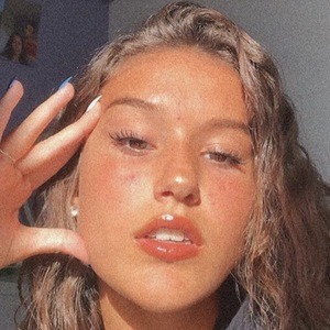 Elnrd, 21 (TikTok Star)