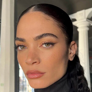 Elodie Di Patrizi, 35 (世界音樂歌手)