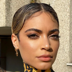 Elodie Di Patrizi, 35 (Cantante di musica mondiale)