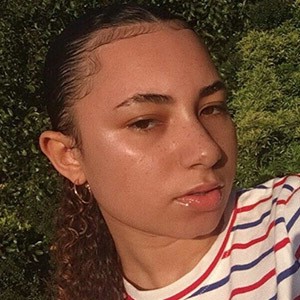 Elodie Jones, 23 (YouTube Star)