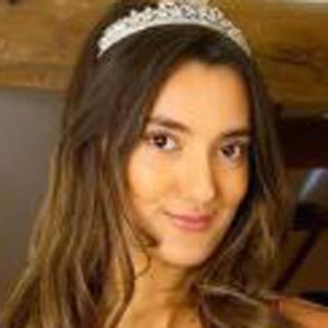 Eloise Fouladgar, 27 (TikTok Star)