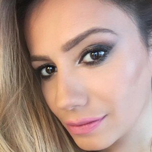 Elona Taki, 41 (Instagram明星)