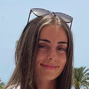 Elora Gummerson, 25 (TikTok Star)