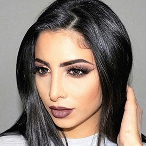 Elwa Saleh, 35 (Instagram Star)