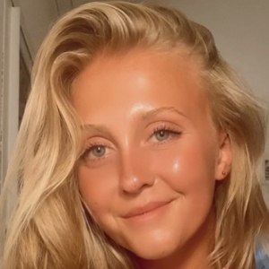 Em Wallbank, 24 (TikTok Star)