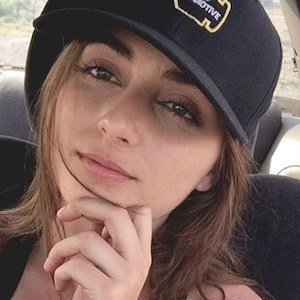 Emelia Hartford, 32 (YouTuber)