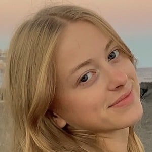 Emelia Sleep image 9