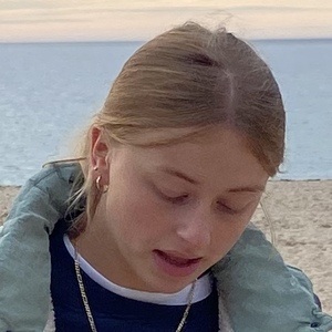 Emelia Sleep, 22 (TikTok Star)