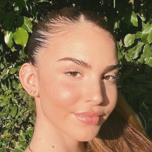 Emely Hernandez image 8