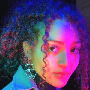 Emely Moreno image 7