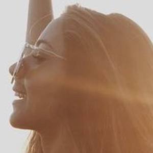 Emelye Ender image 8