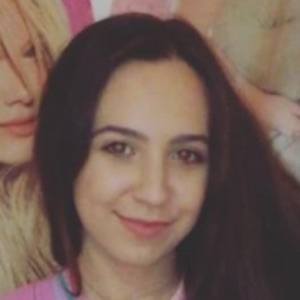 Emelyne Behr image 6