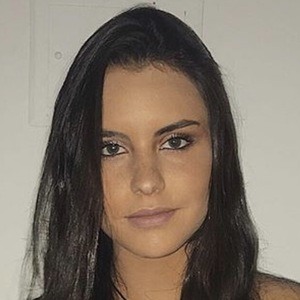 Emilia Dides, 26 (流行歌手)