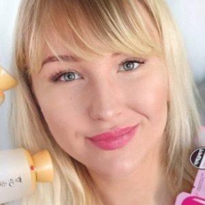 Emilia Lee, 32 (YouTube Star)