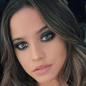 Emilia Mernes, 29 (流行歌手)