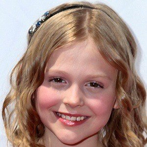 Emily Alyn Lind, 21 (Atriz de cinema)