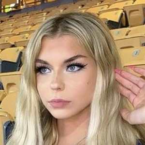 Emily Buchwald, 23 (Instagram Star)