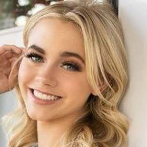 Emily Christensen, 21 (TikTok明星)