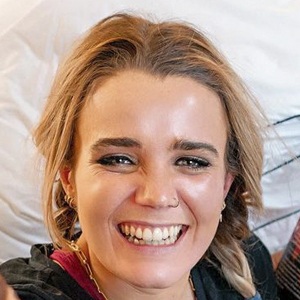 Emily Clarkson image 5