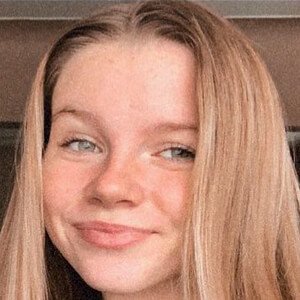 Emily Family Coaster, 20 (TikTok Star)