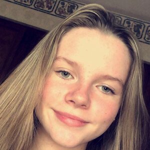 Emily Family Coaster, 20 (TikTok Star)