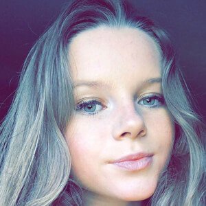 Emily Family Coaster, 20 (Звезда Тиктока)