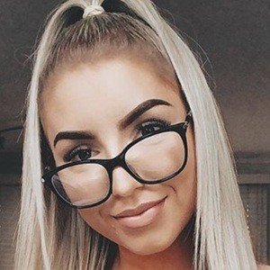 Emily Farmer, 30 (YouTube Star)