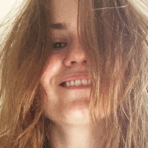 Emily Laing, 32 (电视女演员)