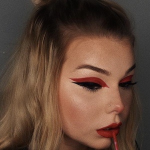 Emily Mazza, 26 (TikTok Star)