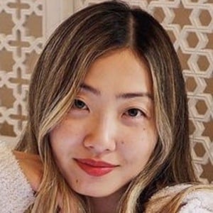 Emily Men, 37 (Blogger)