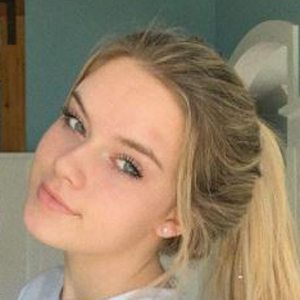 Emily Munyak, 23 (Звезда Тиктока)