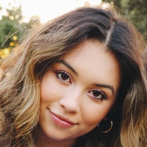 Emily Nelson image 7