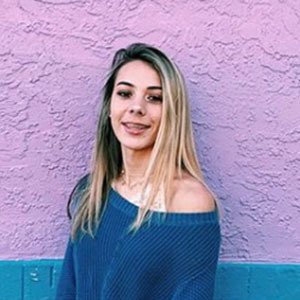 Emily Rooks, 23 (TikTok明星)